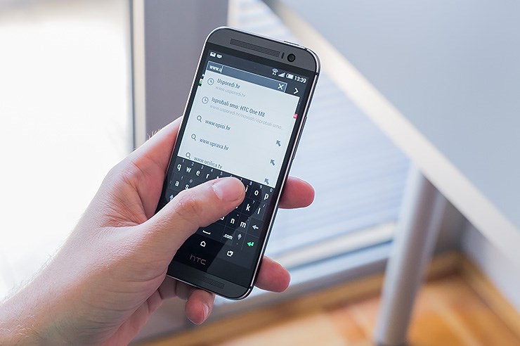 HTC One M8 (20).jpg